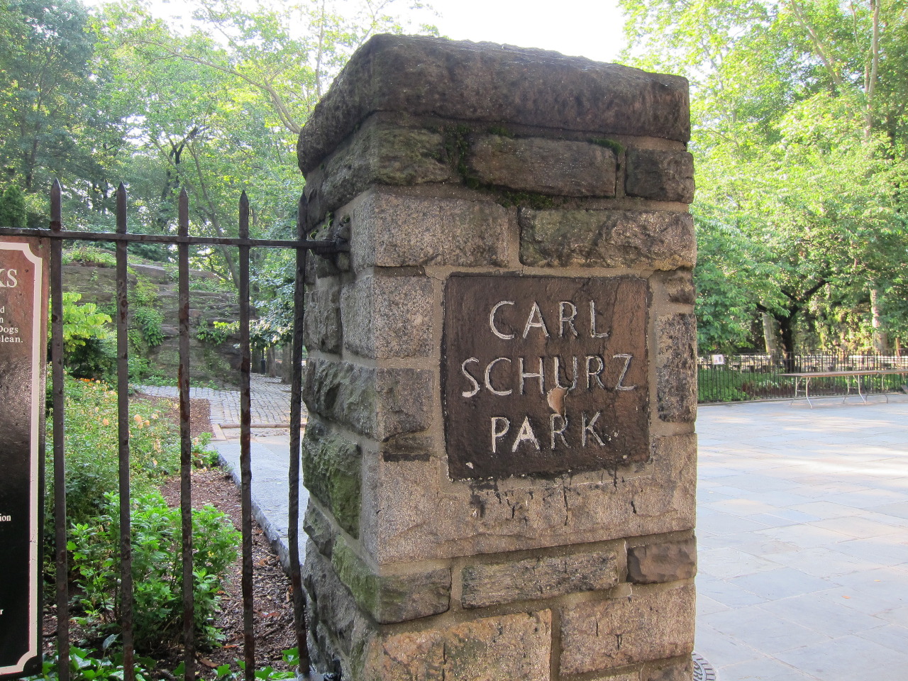 Carl Shurz Park Entrance<br> 